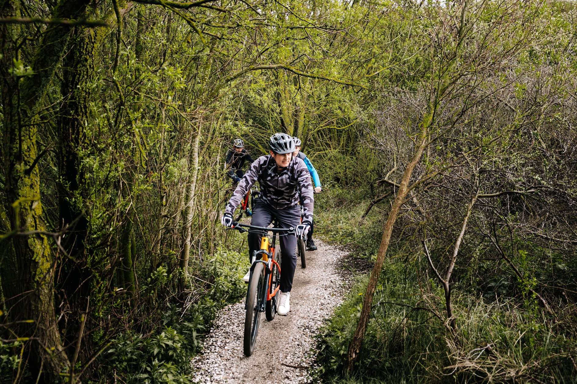 MTB-ers op het mountainbike parcours langs Circuit Zandvoort