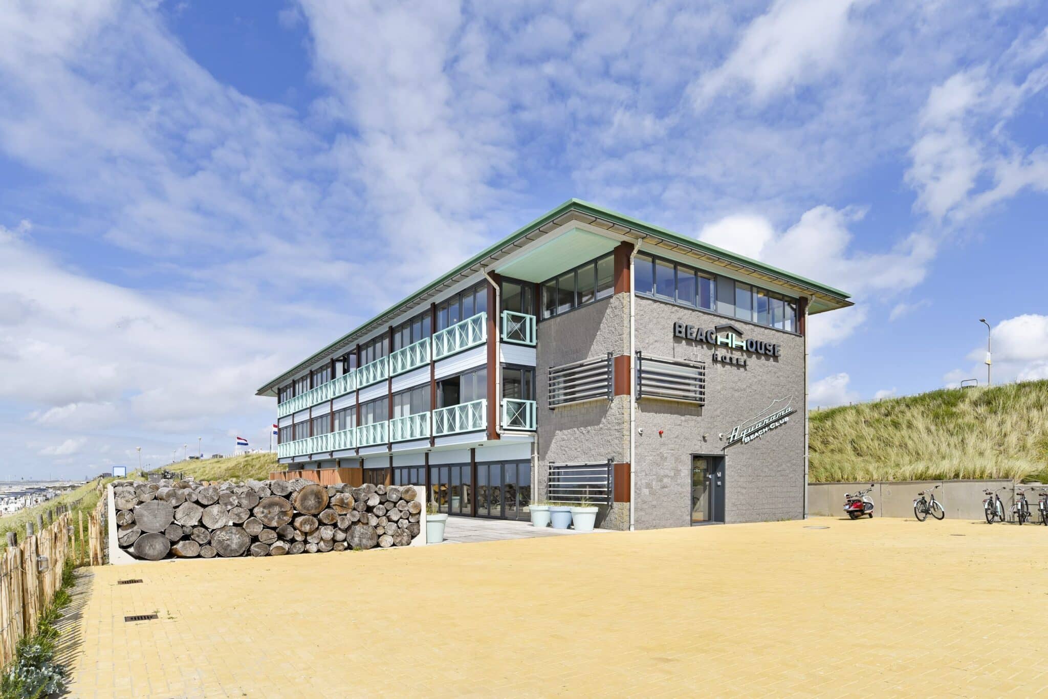 Beachhouse zandvoort op de boulevard