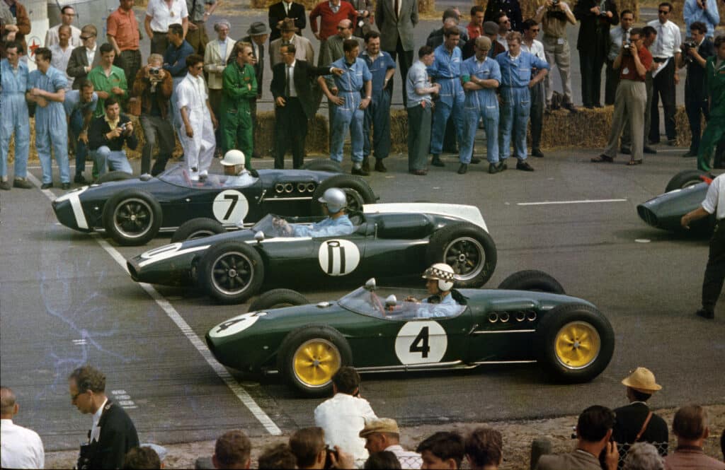 Historische auto's op het Circuit Zandvoort.