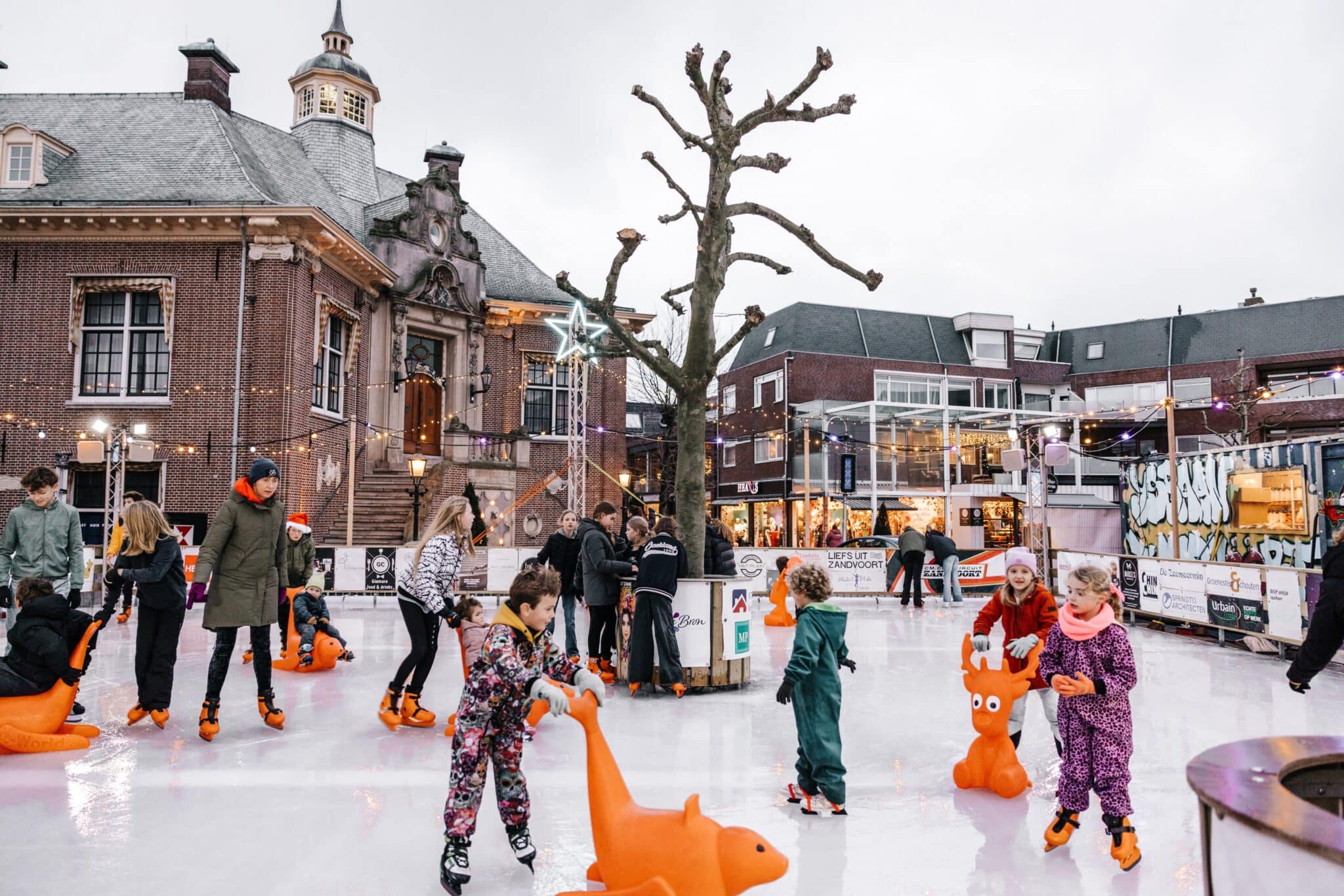Ijsbaan in het centrum van Zandvoort